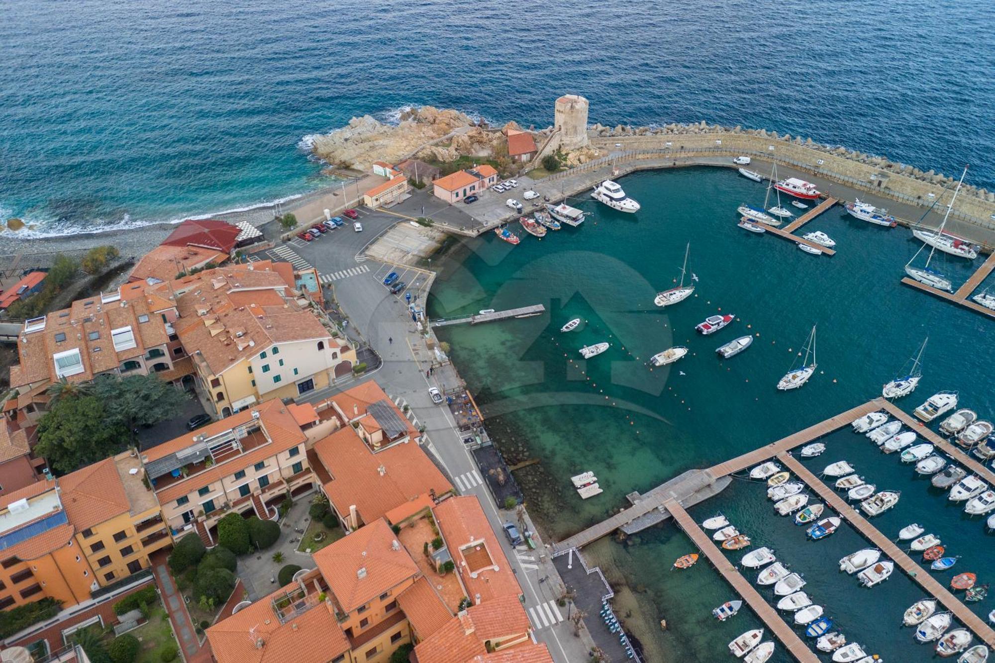 La Piazzetta Di - Goelba